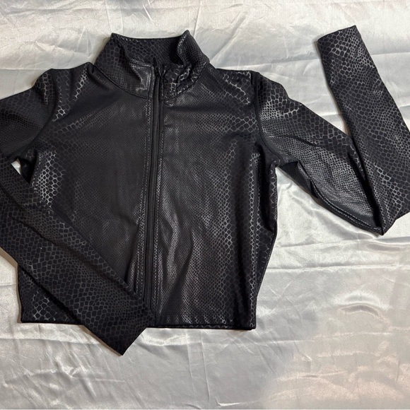 Fashion Nova Jackets & Blazers - Fashion Nova Black Jacket Sleek Minimalist Design